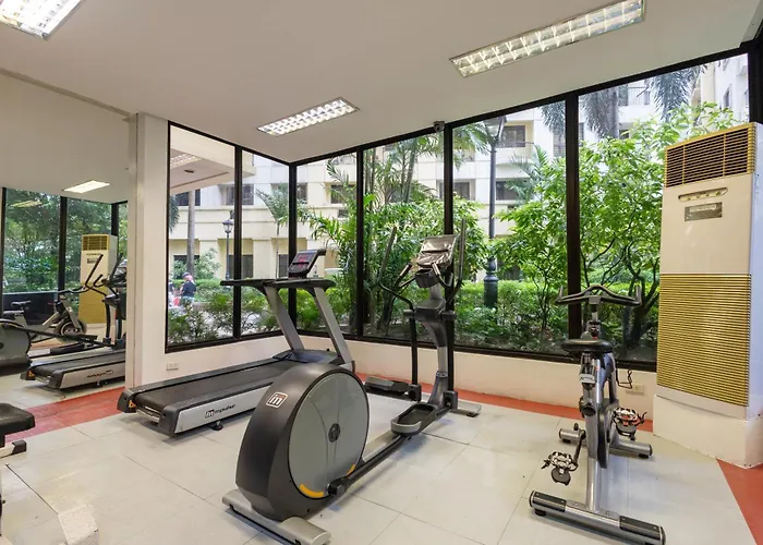 Apartamento 2br Forbeswood Heights Forbestown Bgc Manila