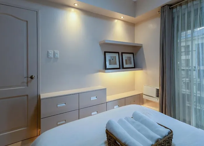 2br Forbeswood Heights Forbestown Bgc Apartamento *